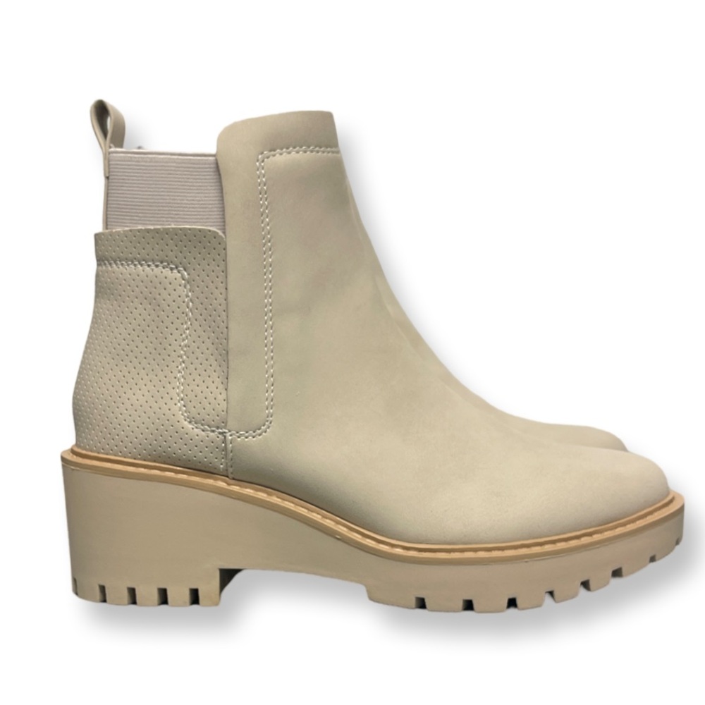 a.n.a Chunky Heeled Ankle Boots Women’s 6.5 Dorick Sand